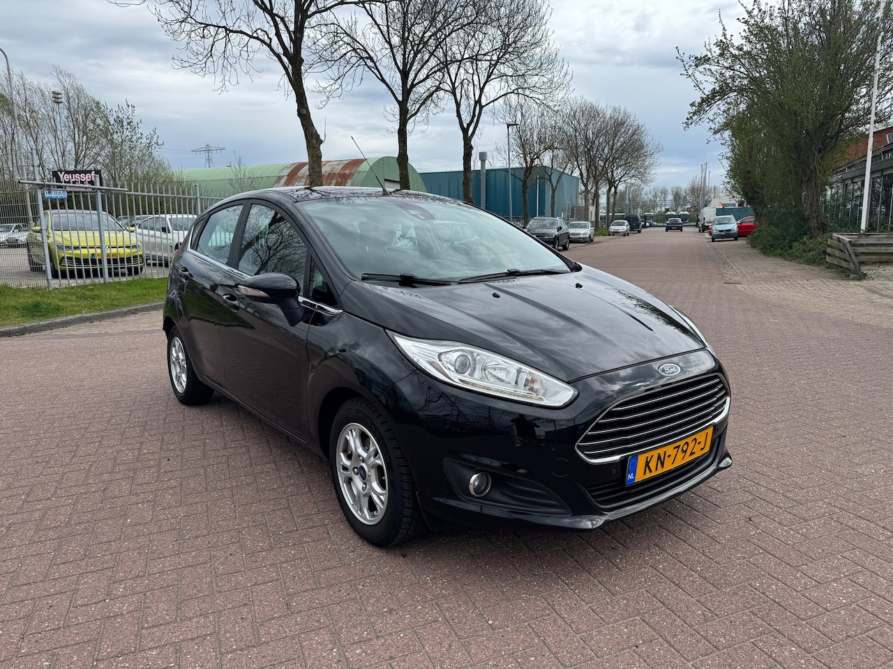 Ford Fiesta - 1.5 TDCi Titanium NAVI ACHTRUITRIJCAMERA - AutoWereld.nl