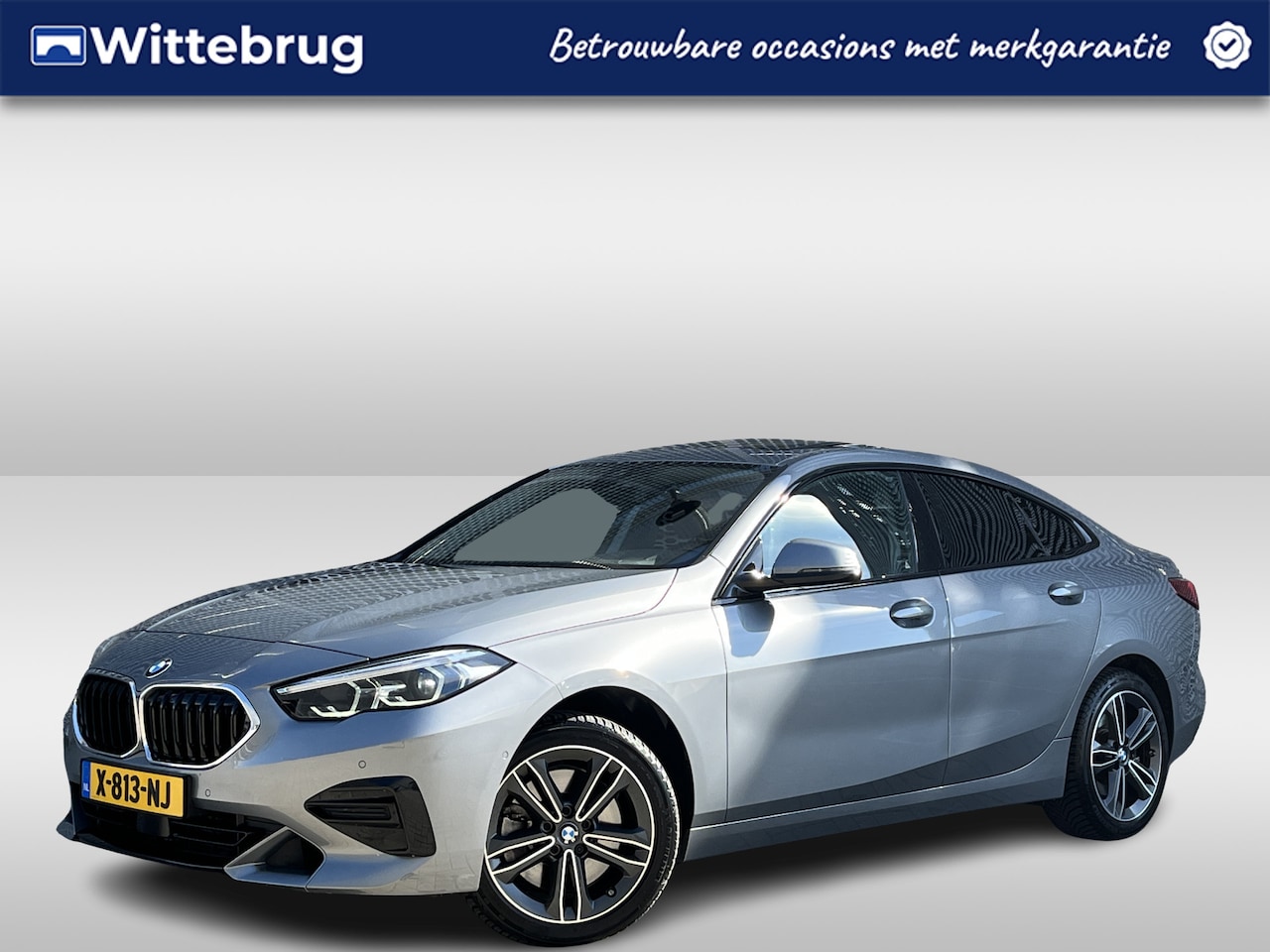 BMW 2-serie Gran Coupé - 220i / Pano / Navigatie / App connect / Camera / Parkeersensoren V+A / Lichtmetaal 17 inch - AutoWereld.nl