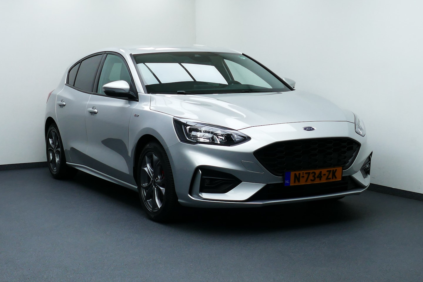 Ford Focus - 1.5 150pk EcoBoost ST Line X Business. Camera, Adap Cruise, Stoel&StuurVerw, Haak 1500kg - AutoWereld.nl