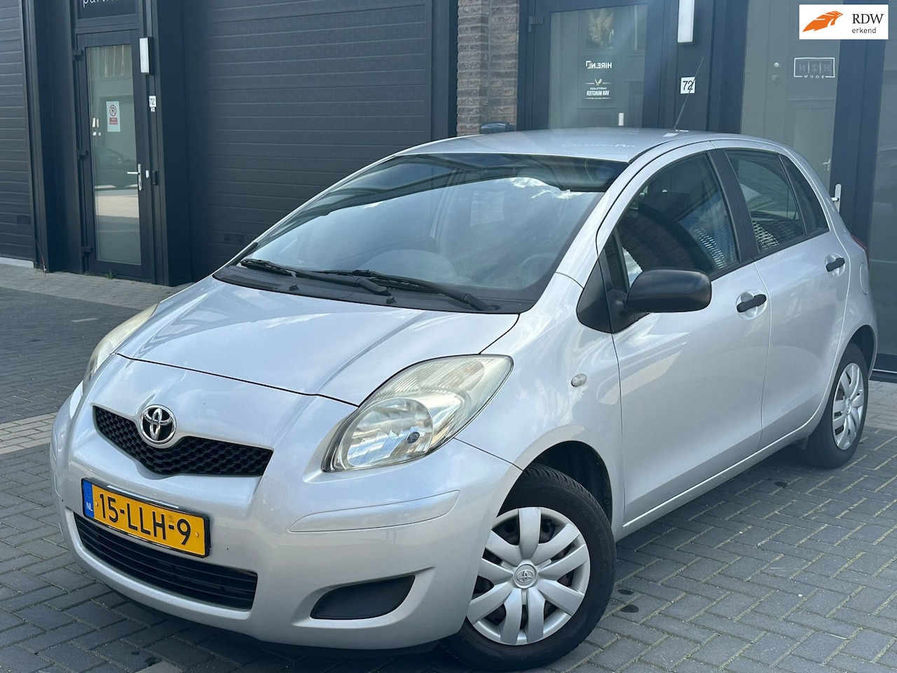 Toyota Yaris - 1.0 VVTi Acces- Eerste Eigenaar- NAP- Dealer onderhouden - AutoWereld.nl