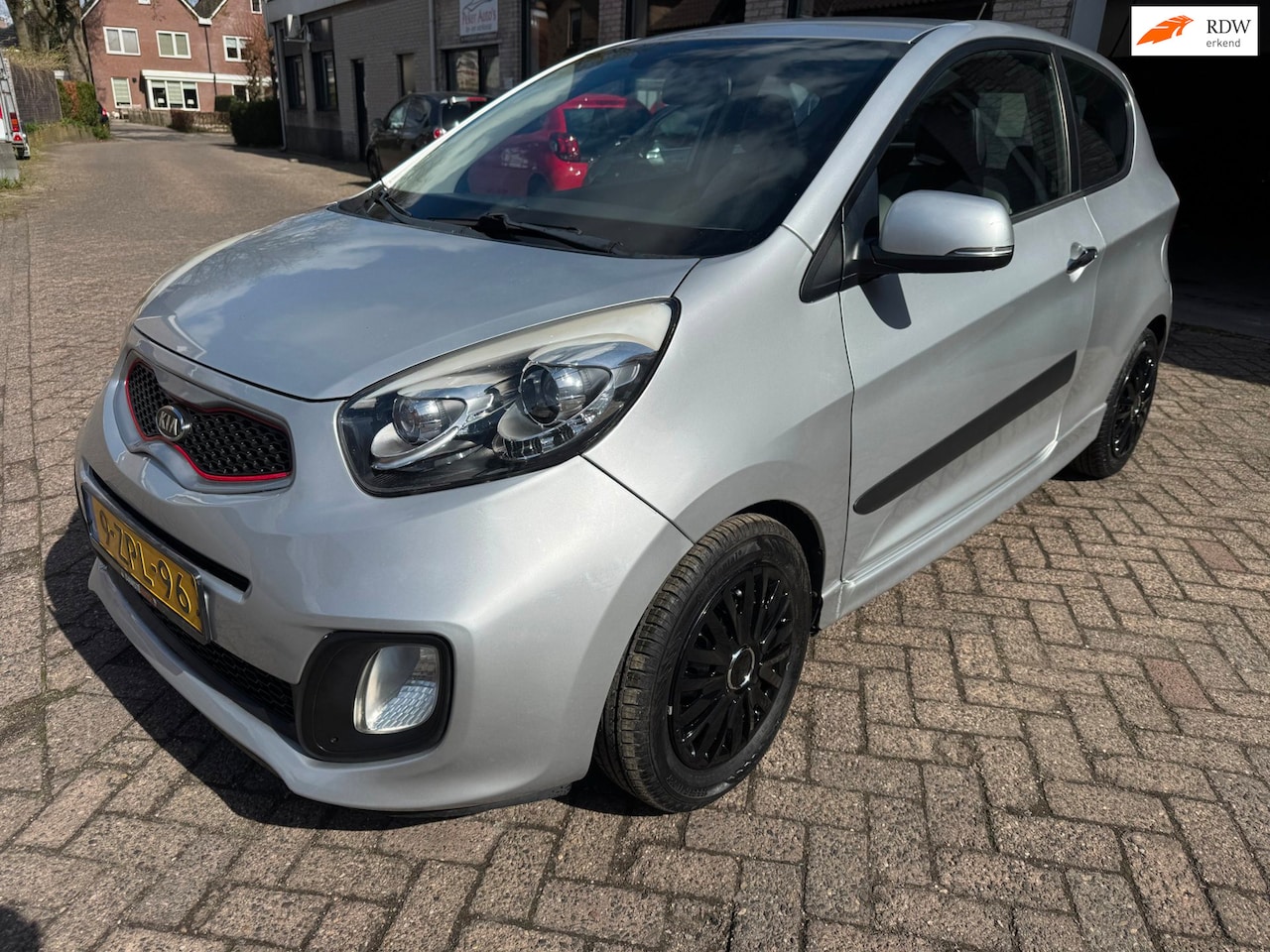 Kia Picanto - 1.0 CVVT AIRCO LED 64118 KM KLEINE BEURT GEHAD 4X NA BANDEN HALF LEER LUXE UITVOERING. - AutoWereld.nl