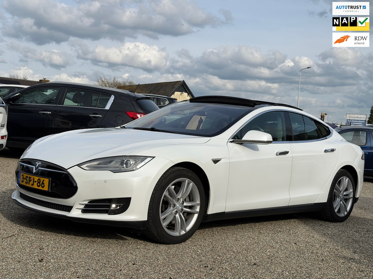 Tesla Model S - 85 Base 1e Eig Nieuwe AccuPakket met garantie Free SuperCharging - AutoWereld.nl