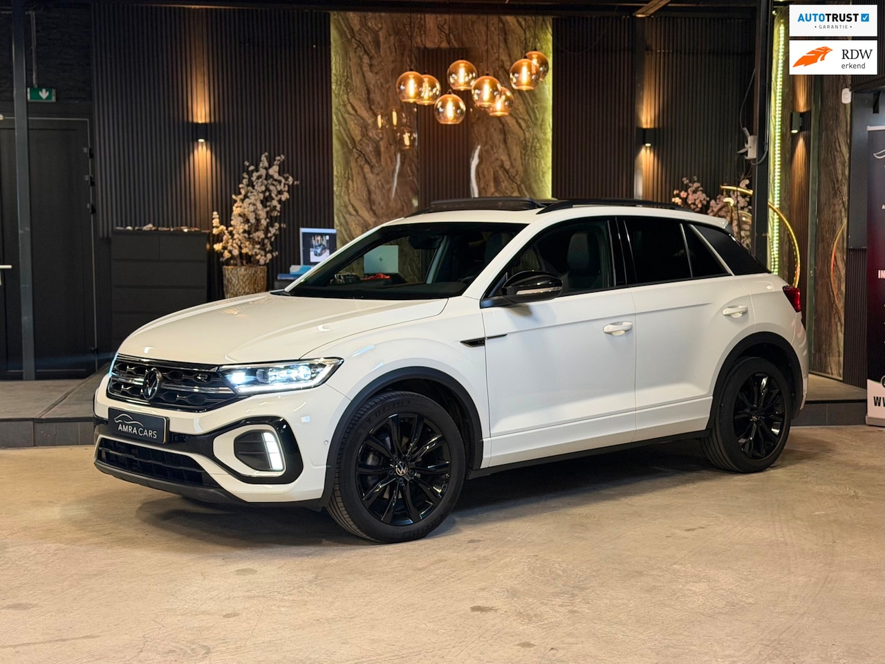 Volkswagen T-Roc - 1.5 TSI 3X R-Line|PANO|ACC|CAM|BOMVOL! - AutoWereld.nl