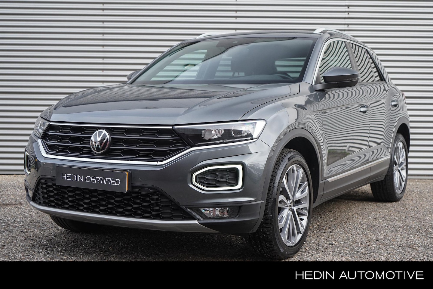 Volkswagen T-Roc - 1.5 TSI Sport Business R / Navigatie / Apple Car Play / Parkeercamera / Afneembare trekhaa - AutoWereld.nl