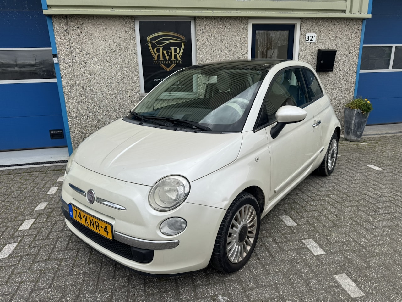Fiat 500 - 1.2 Lounge PANO AUT LEDER BAKLAGERS DEFECT - AutoWereld.nl