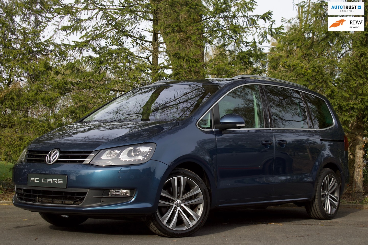 Volkswagen Sharan - 1.4 TSI 7P 150PK Exclusive - LED/Carplay! - AutoWereld.nl