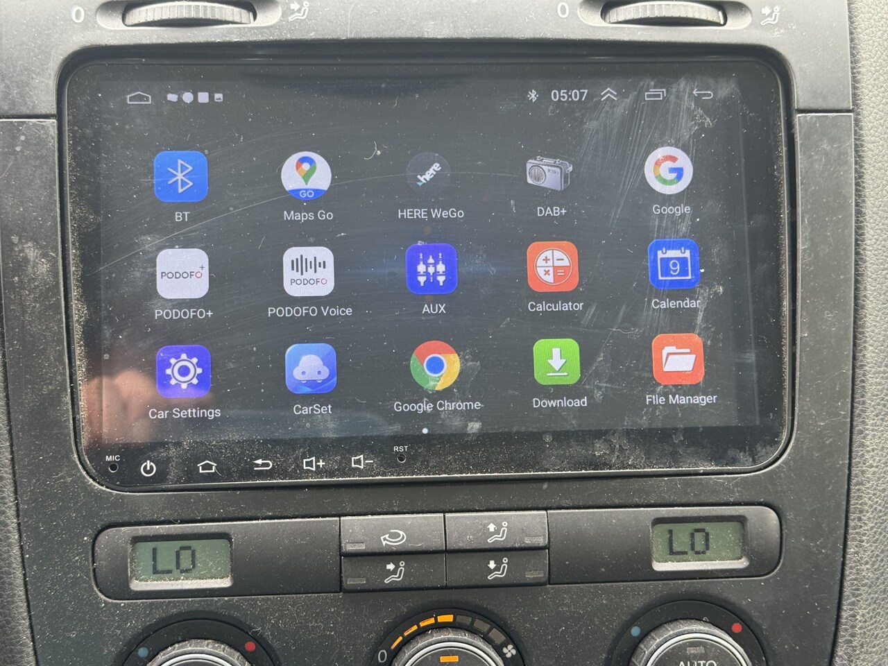 Volkswagen Golf - 5 1.6 FSI AIRCO, CARPLAY, 5 DRS RIJKLAAR - AutoWereld.nl