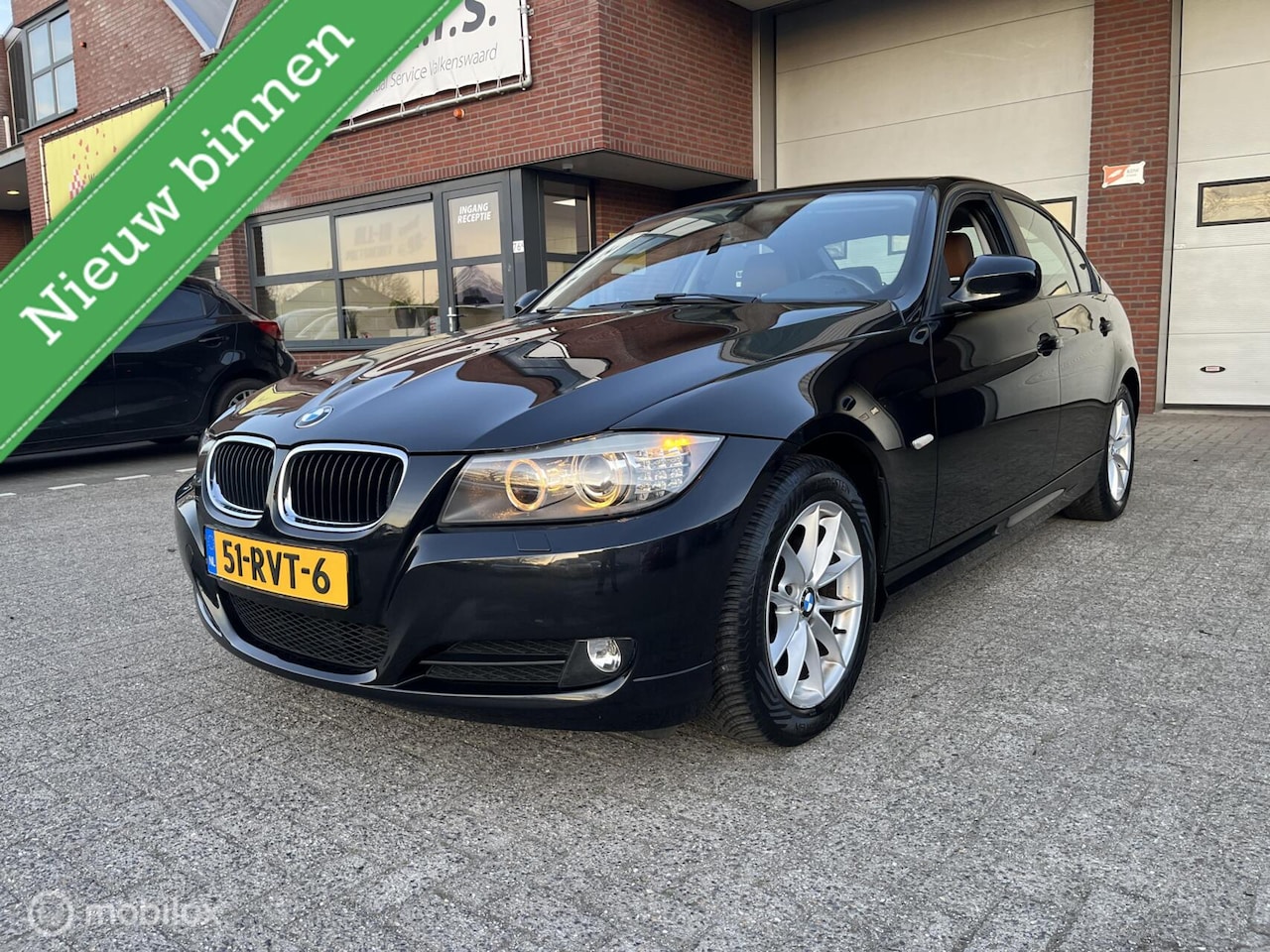 BMW 3-serie - 318i Luxury Line NAVI*LEDER*CRUISE* - AutoWereld.nl