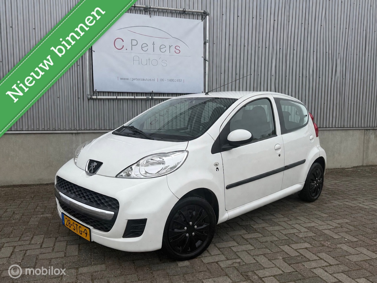 Peugeot 107 - 1.0-12V XS 2011 5deurs / Airco / Elektrisch Pakket / 106.000km NAP - AutoWereld.nl