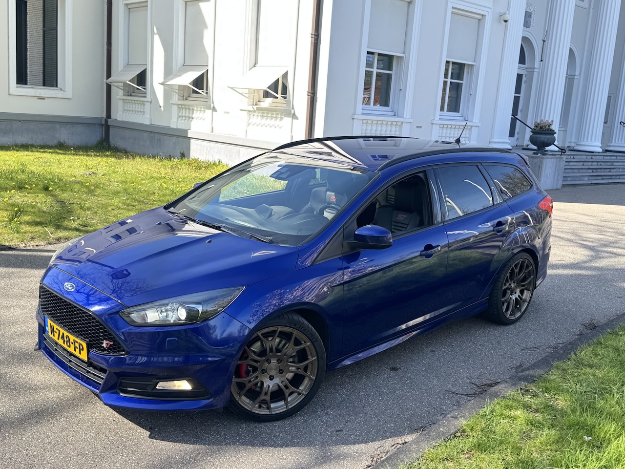 Ford Focus Wagon - 2.0 ST-3 FACELIFT 251 PK, RECARO LEDER - AutoWereld.nl
