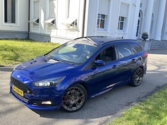 Ford Focus Wagon - 2.0 ST-3 FACELIFT 251 PK, RECARO LEDER