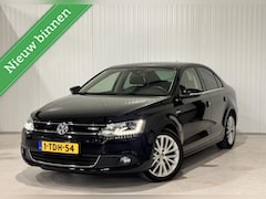 Volkswagen Jetta - 1.4 TSI Hybrid Highline|TREKHAAK|CARPLAY