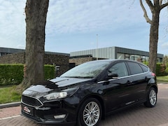 Ford Focus - 1.0 125pk Titanium|CarPlay|PDC|Park Ass|Stoelverw