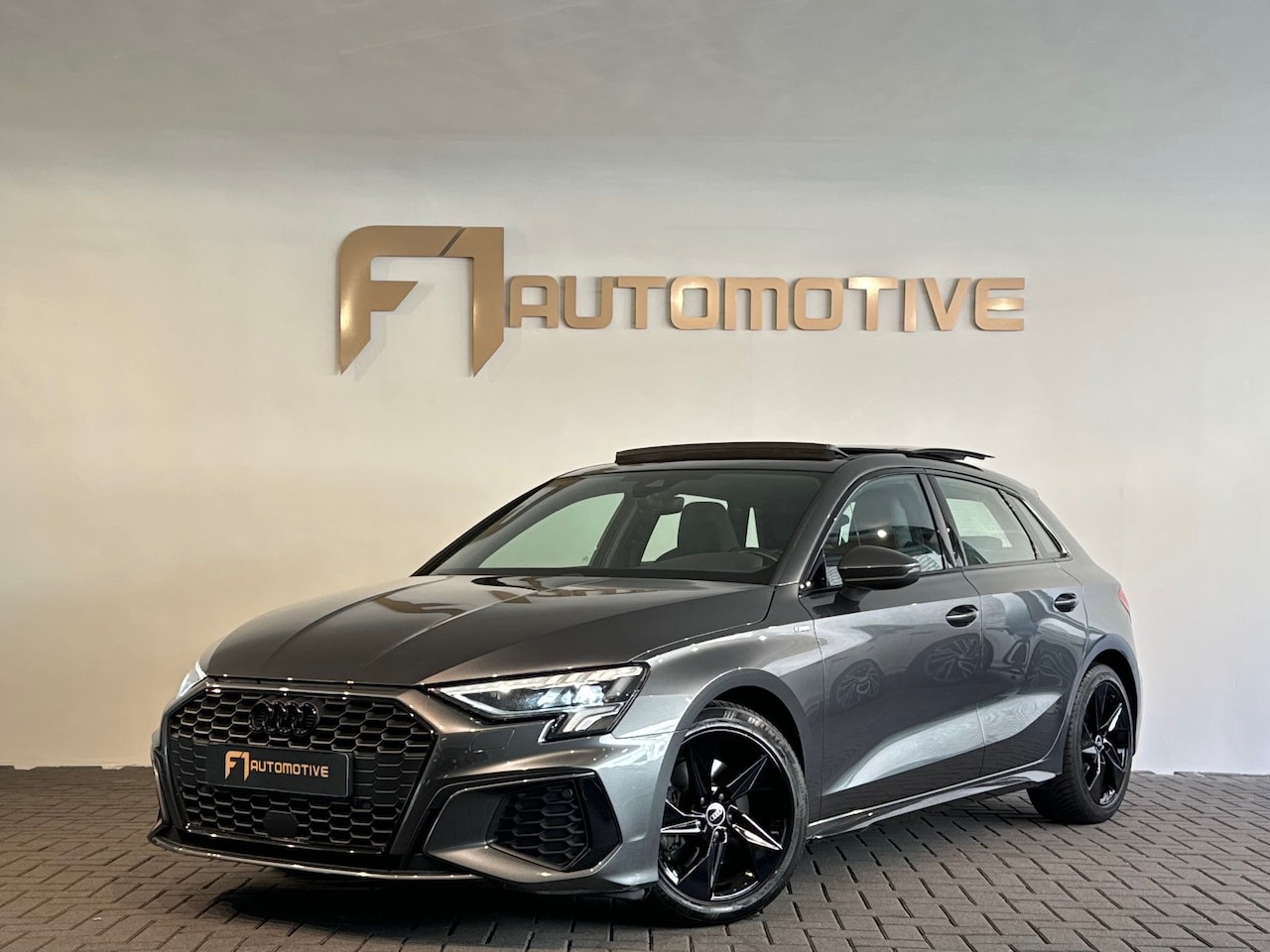 Audi A3 Sportback - 30 TFSI S Line Pano|Sfeer|Night|Leer|CarPlay - AutoWereld.nl
