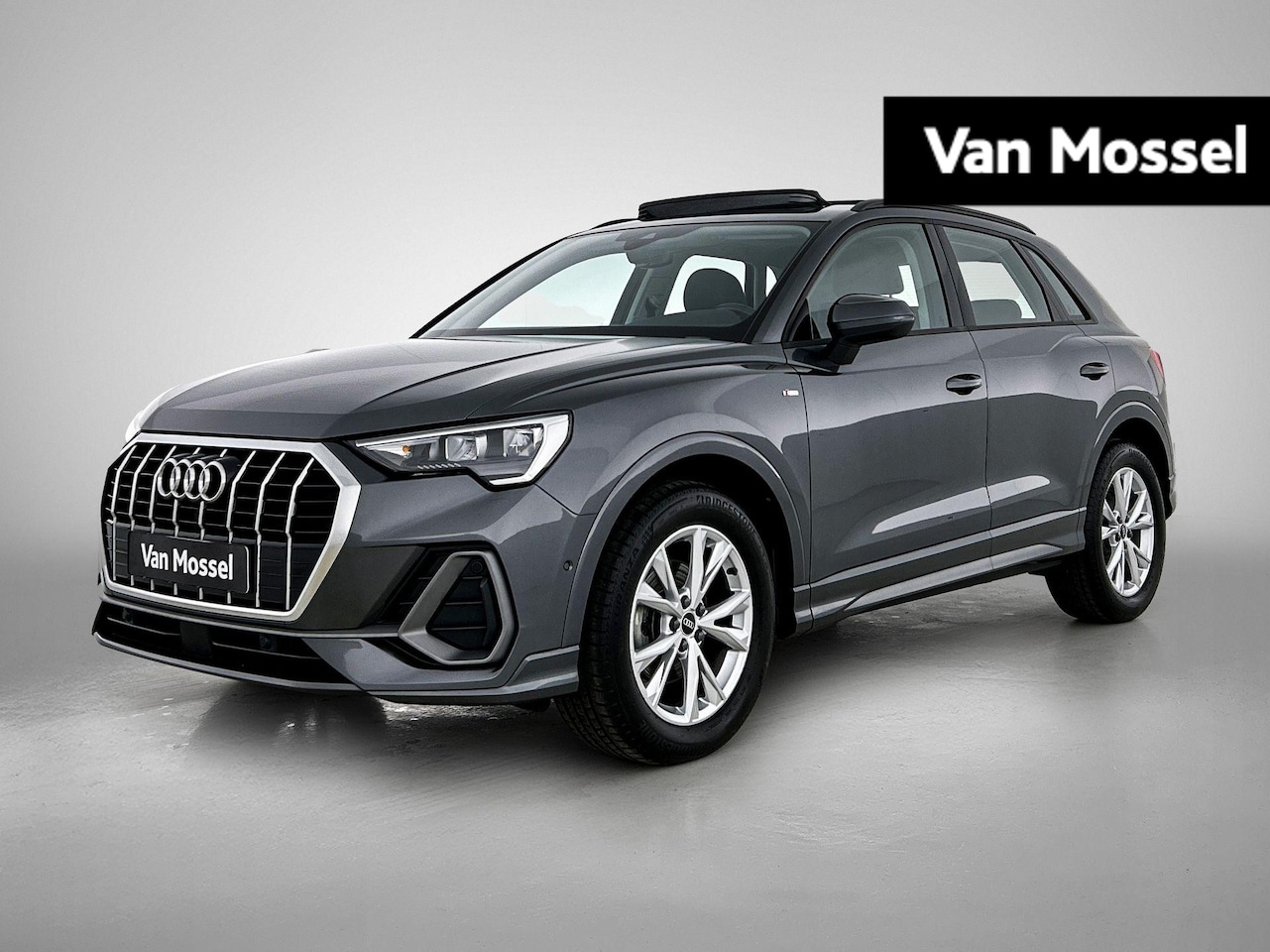 Audi Q3 - 35 TFSI S edition 150 PK | S-line | Automaat | Camera | Panoramadak | Navigatie | Leder | - AutoWereld.nl