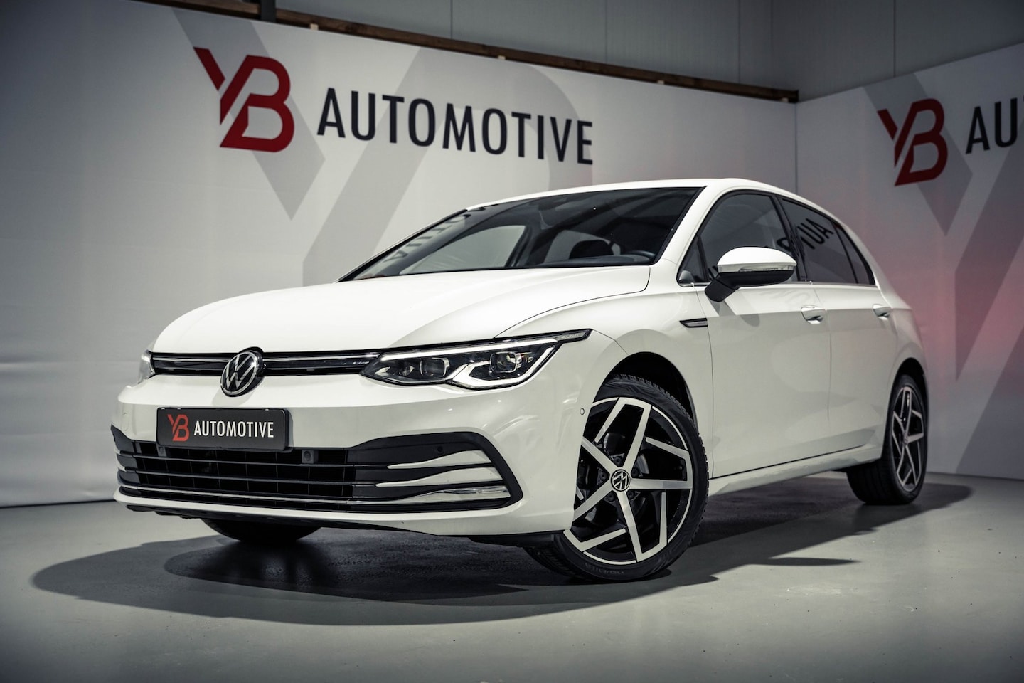 Volkswagen Golf - 1.5 eTSI Style 1.5 eTSI Style - AutoWereld.nl