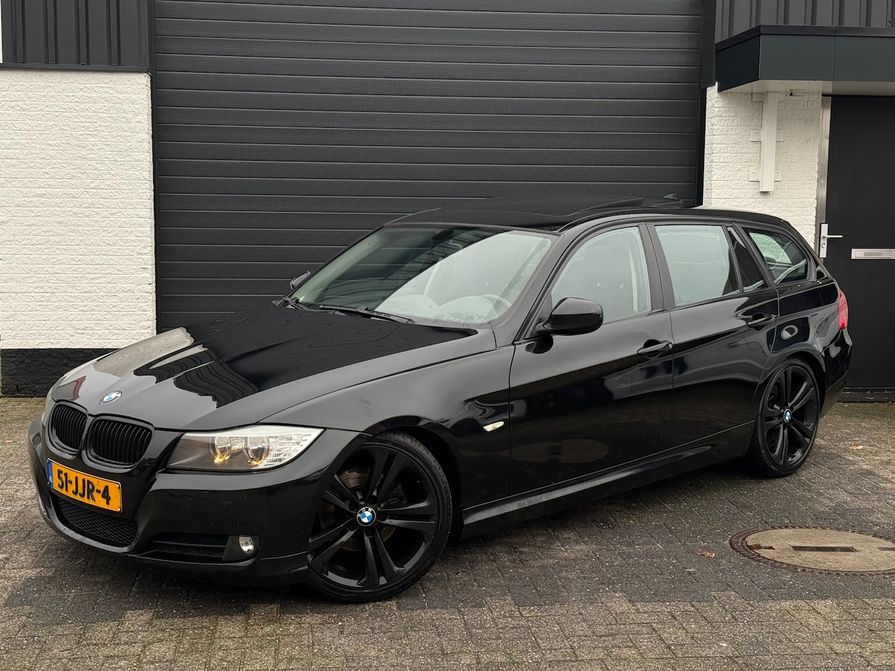 BMW 3-serie Touring - 320i Business Line| Pano | NAP | Stoelverwarming| Goed onderhouden - AutoWereld.nl