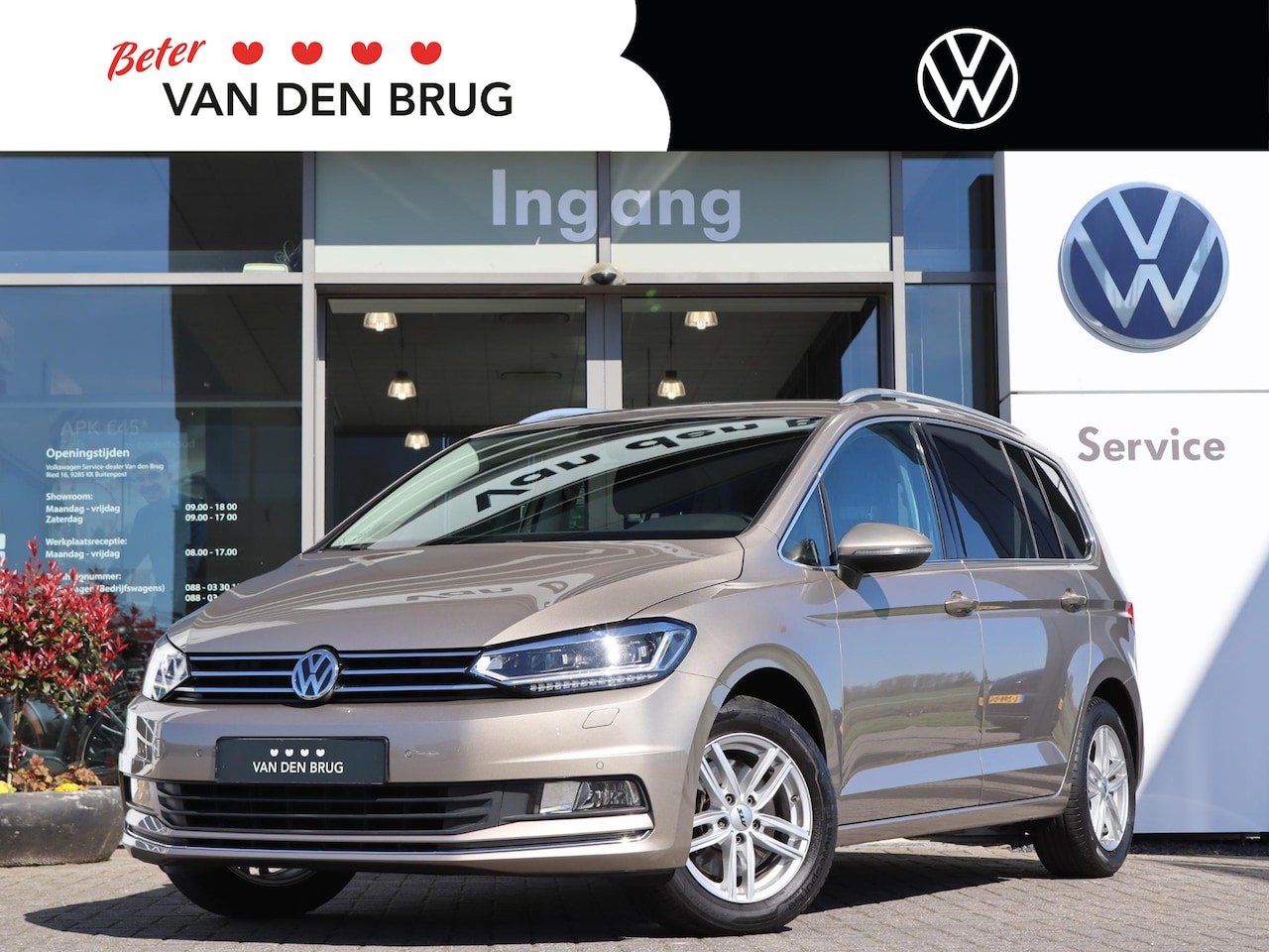 Volkswagen Touran - 1.4 TSI 150 pk DSG Highline | Trekhaak Afneembaar | Navigatie | LED | ACC | Camera | Clima - AutoWereld.nl