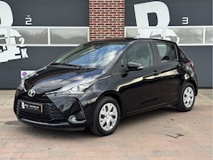 Toyota Yaris - 1.0 VVT-i Energy | NAP | Trekhaak | Camera | Cruise | Allseason | Rijklaar + nieuwe apk