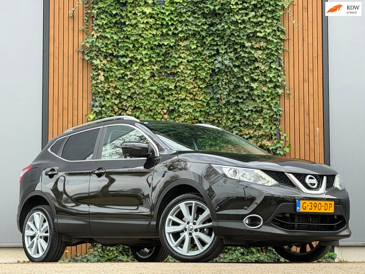 Nissan Qashqai - 1.2 TEKNA PANO|STOEL VER.|LMV|360 CAMERA|KEYLESS - AutoWereld.nl