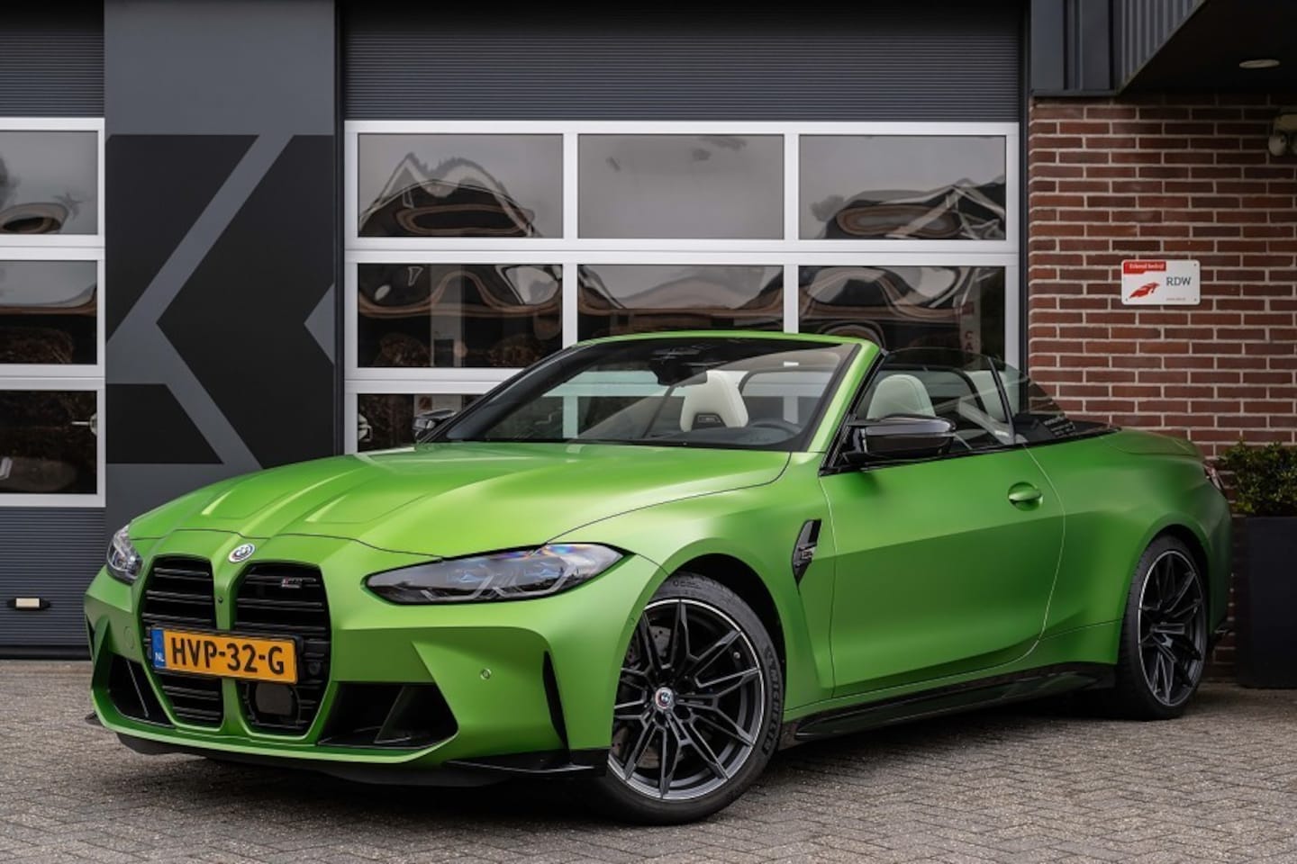 BMW M4 - BMW M4 Competition xDrive Cabrio | M Drivers Package | Harman/Kardon | HUD | Driving Ass. - AutoWereld.nl