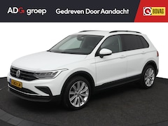 Volkswagen Tiguan - 1.5 TSI Life Business | Trekhaak | Adaptief CC | Stoel/stuur verwarming | Carplay