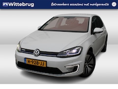 Volkswagen e-Golf - E-DITION 136pk / LED / Navigatie / Camera / Climate Control / 16" LMV / White pearl lak