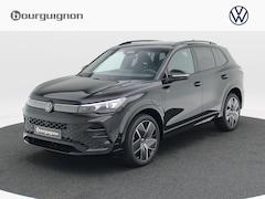 Volkswagen Tiguan - R-Line Edition 1.5 eHybrid 272 PK | Trekhaak | Pano | Adaptief Onderstel | 360 Camera | HU
