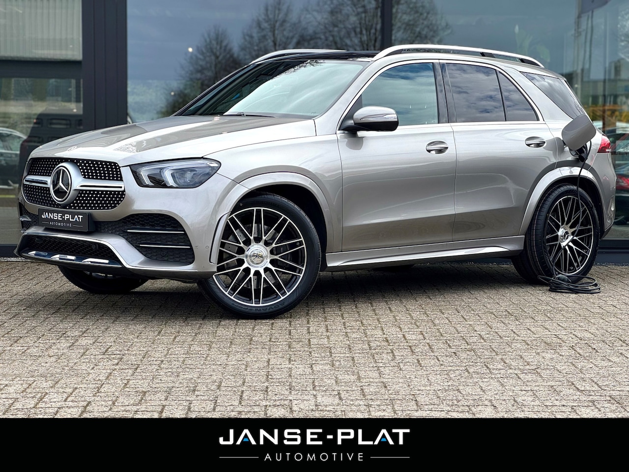 Mercedes-Benz GLE-Klasse - 350 e 4MATIC AMG | Pano | Trekhaak | Head-Up | - AutoWereld.nl