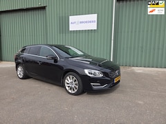 Volvo V60 - 2.4 D6 Twin Engine Summum HYBRIDE / DIESEL - LEER BELKEDING
