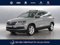 Skoda Karoq - 1.5 TSI 150pk ACT Business Edition Plus DSG / Panoramadak / Navigatie / Camera / Trekhaak