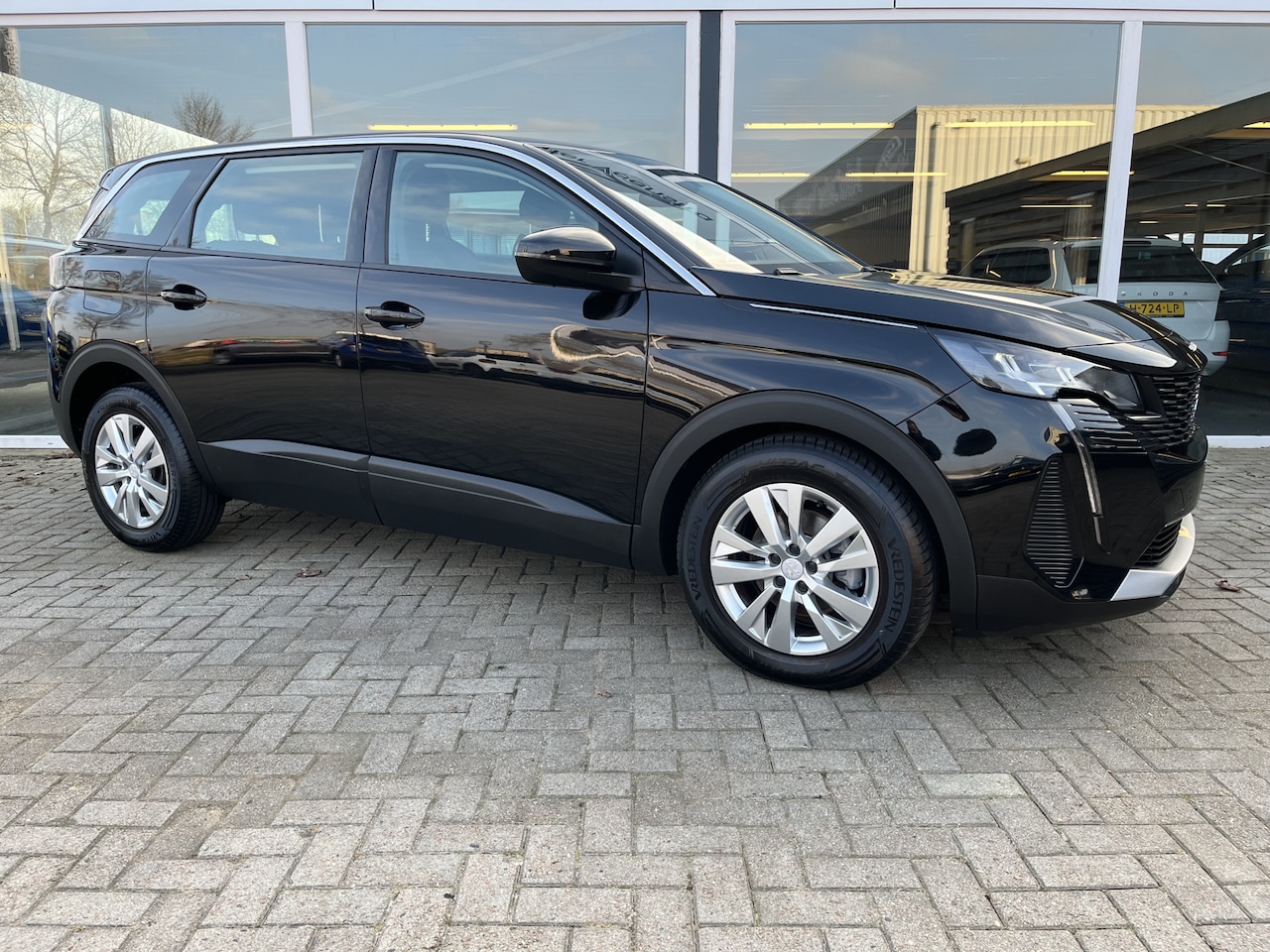 Peugeot 5008 - 1.2 PureTech Active Lmv / Clima / Led / 7pers - AutoWereld.nl