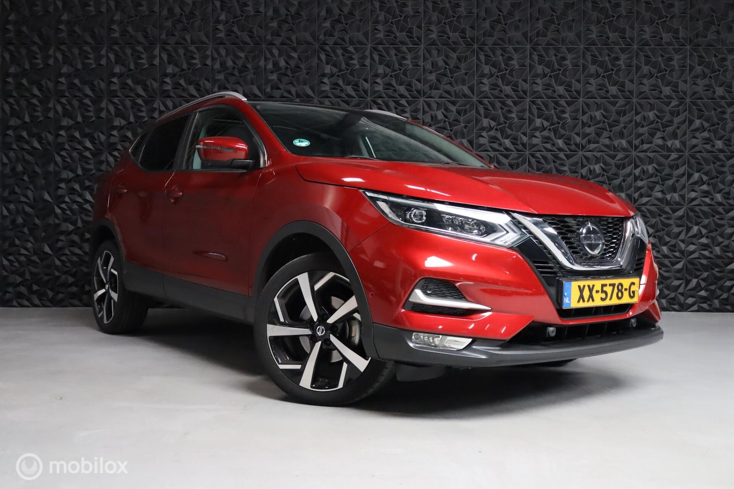 Nissan Qashqai - 1.2 Tekna + | Lane | Panoramadak | Camera | - AutoWereld.nl