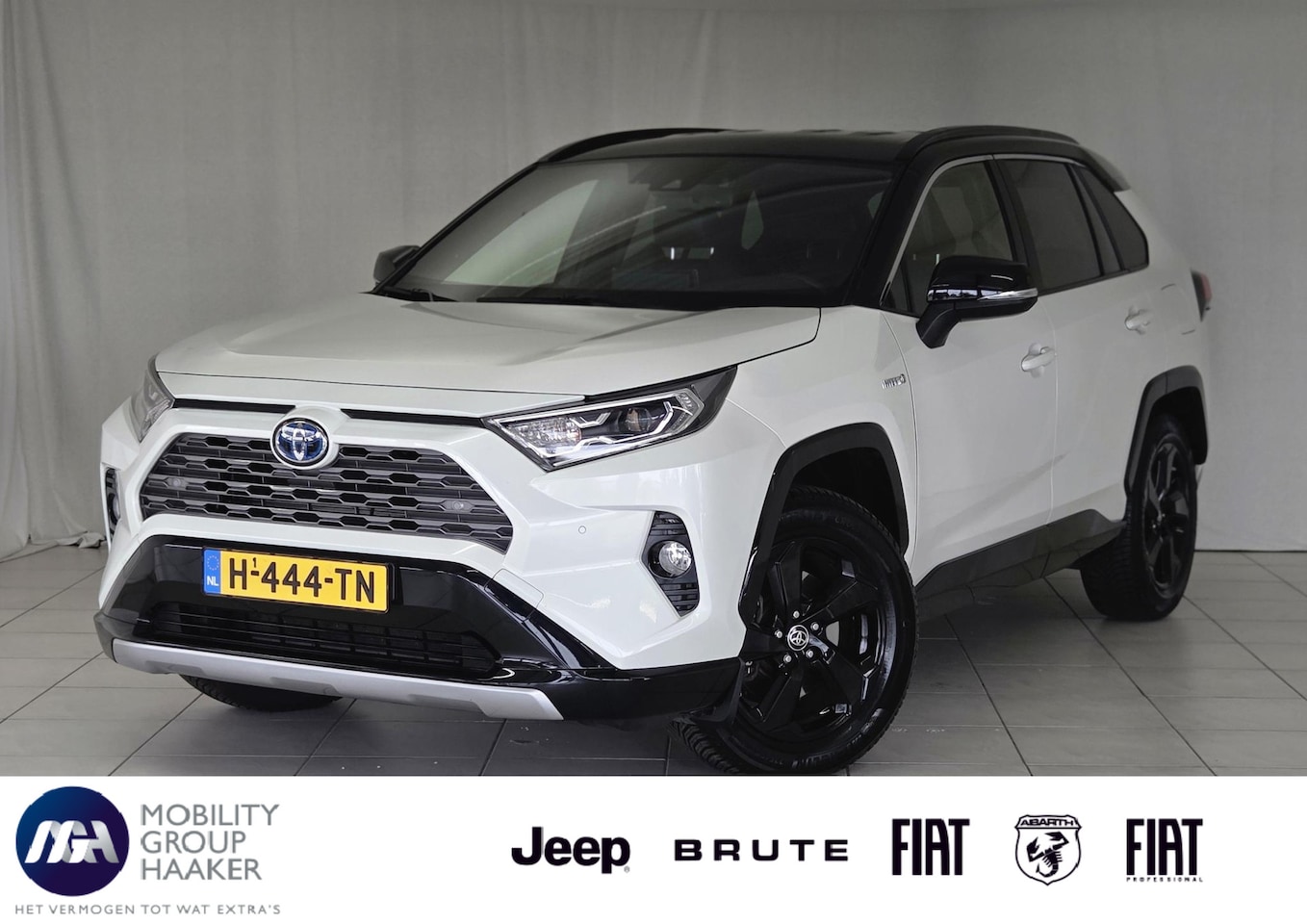 Toyota RAV4 - 2.5 Hybrid Bi-Tone | Trekhaak | Parkeercamera | Stoelverwarming - AutoWereld.nl