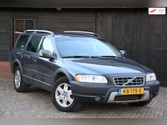 Volvo XC70 - 2.4 D5 Ocean Race Xenon/Leer/Parkeersensor/Apk 03-2027