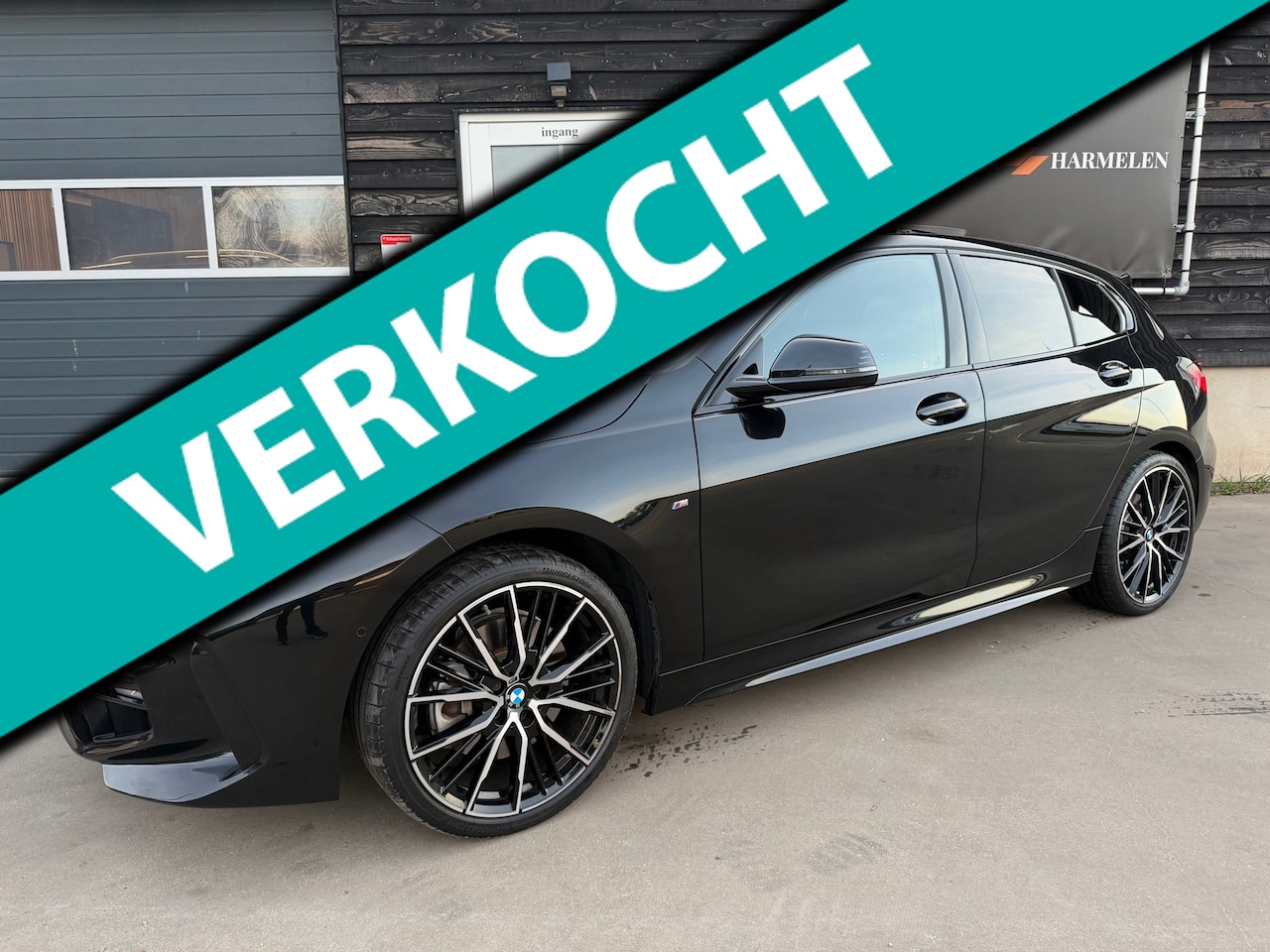 BMW 1-serie - BMW 1-serie M120i Pano Led Camera Harman - AutoWereld.nl