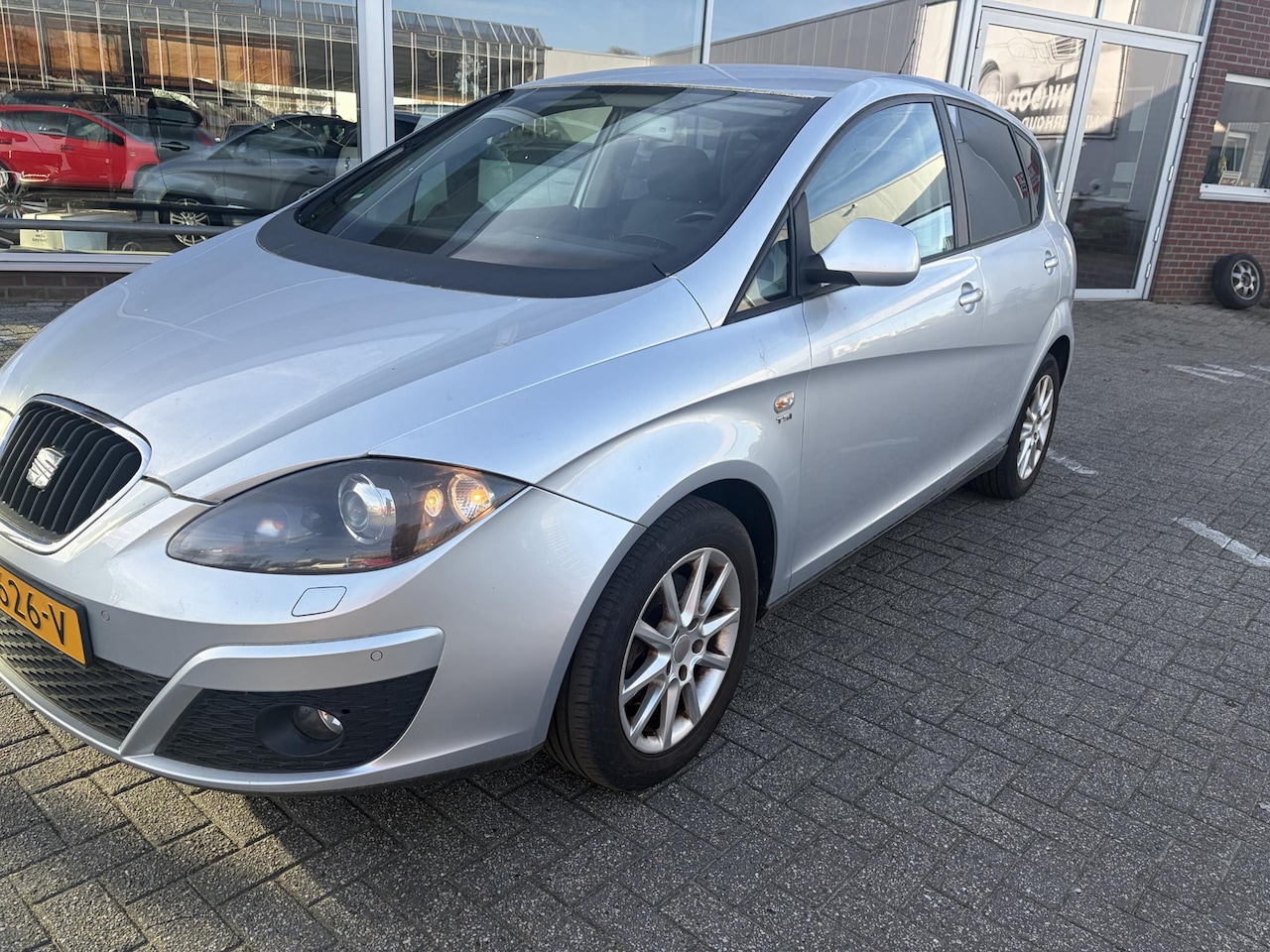 SEAT Altea - 1.4 TSI Businessline Motor loopt onregelmatig - AutoWereld.nl