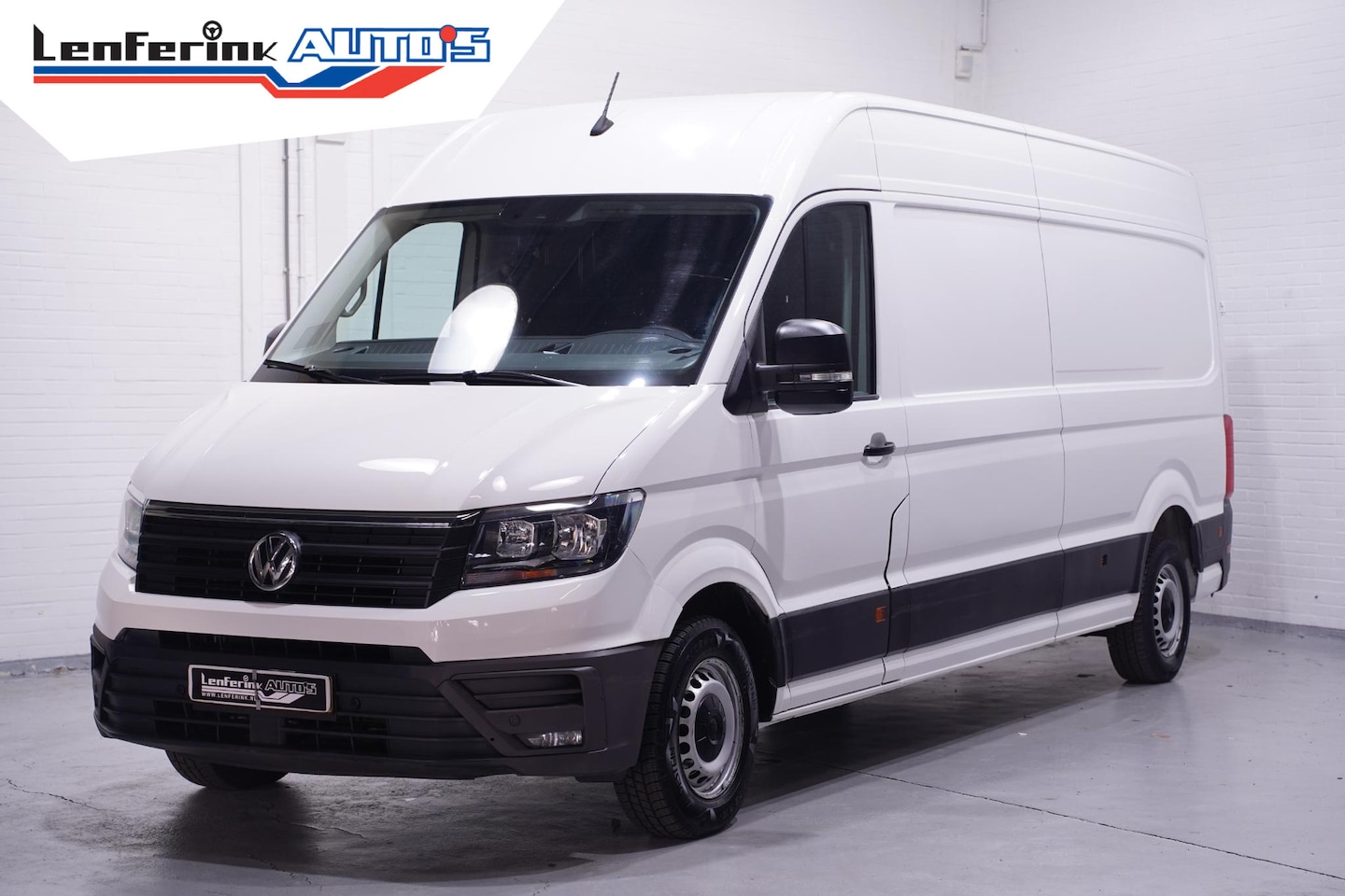 Volkswagen Crafter - 2.0 TDI 140 pk L4H3 Comfortline Airco, Trekhaak Laadruimte Pakket, Cruise Control, 3-Zits - AutoWereld.nl