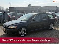 Volvo V50 - 1.8 Sport 1e EIGENAAR NL AUTO NAP Airco l Cruise l Trekhaak l LMV l MTF-STUUR DEALER OH l