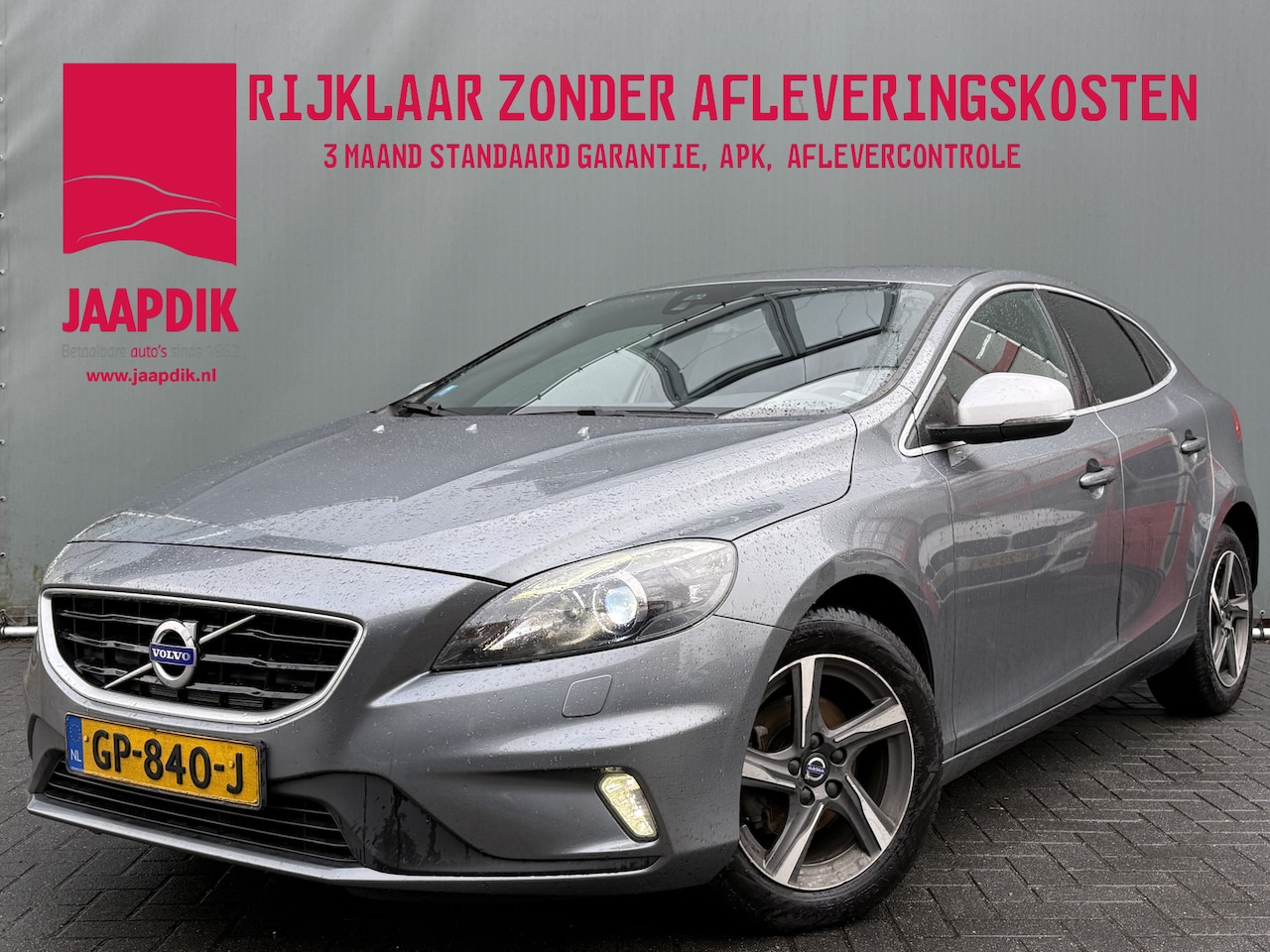 Volvo V40 - BWJ 2015 2.0 D2 120 PK R-Design Business HALF LEDER | STOELVERW. | NAIV | CLIMA | CRUISE | - AutoWereld.nl