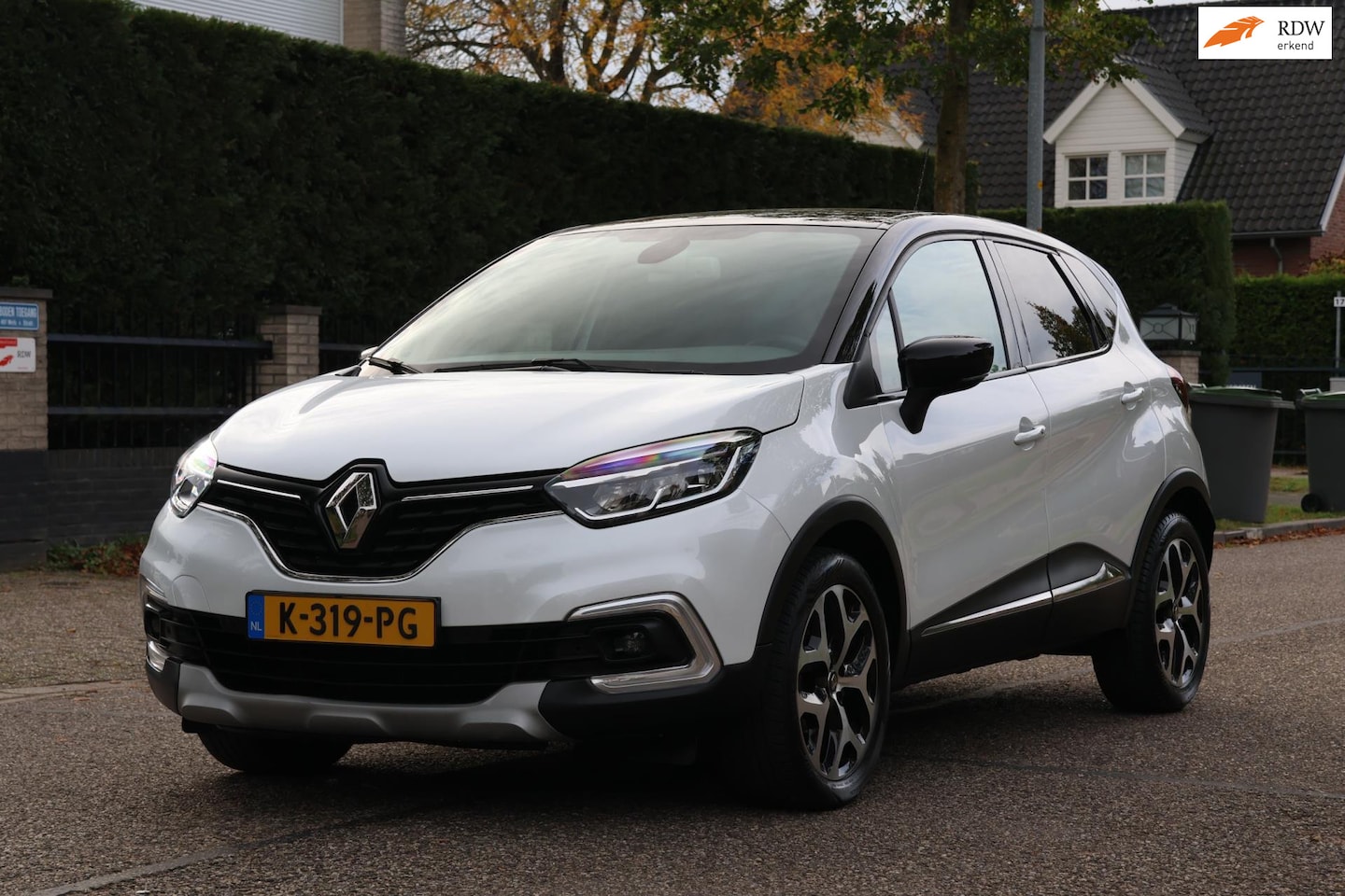 Renault Captur - 1.3 TCe Intens | NAVI | CLIMA | CRUISE | CAMERA | TREKHAAK | NAP | MOOIE GOED ONDERHOUDEN - AutoWereld.nl