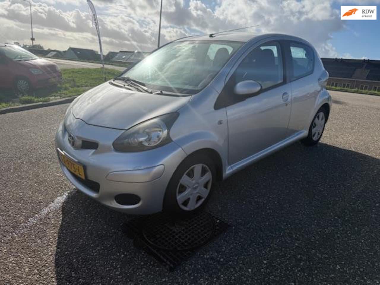 Toyota Aygo - 1.0-12V Access Airco Onderhouden Elek.pakket Parrot - AutoWereld.nl