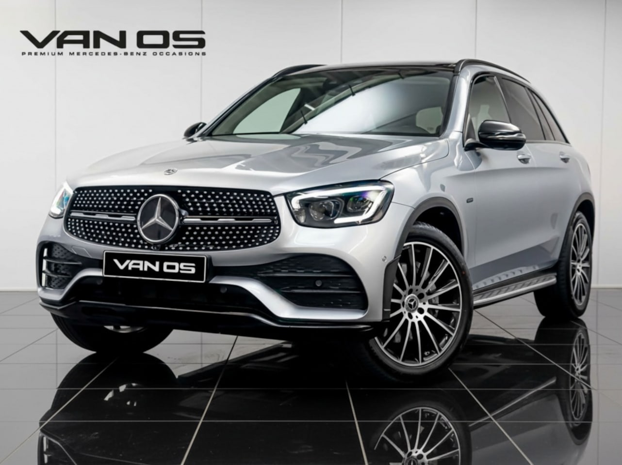 Mercedes-Benz GLC-klasse - GLC 300e 4M AMG Line | Luchtvering | Trekhaak | Leder - AutoWereld.nl
