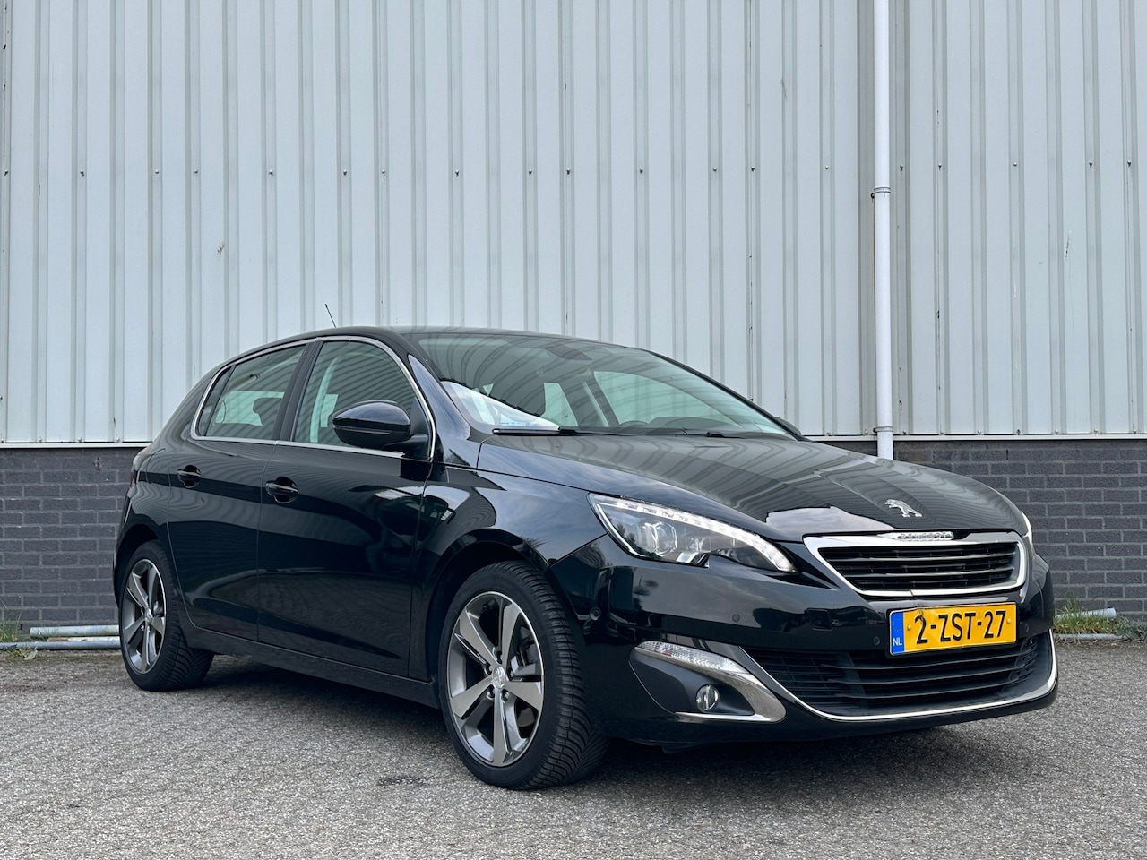 Peugeot 308 - 1.2 Blue Lease Premium 1ste eigenaar dealer onderhouden - AutoWereld.nl