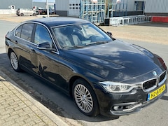 BMW 3-serie - 318i Luxury