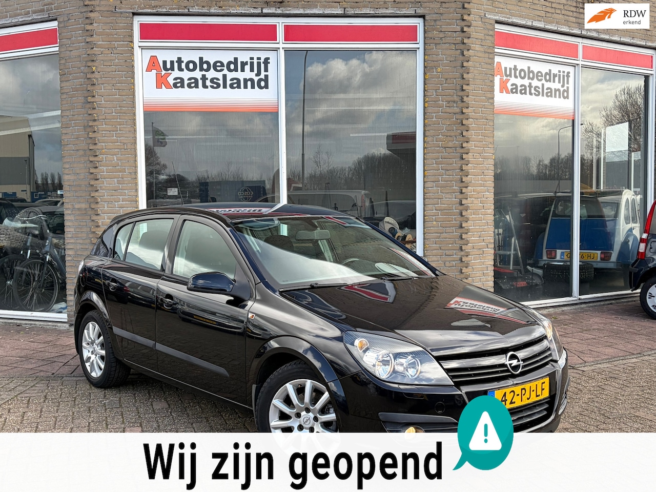 Opel Astra - 1.8 Sport - Clima - Cruise - - AutoWereld.nl