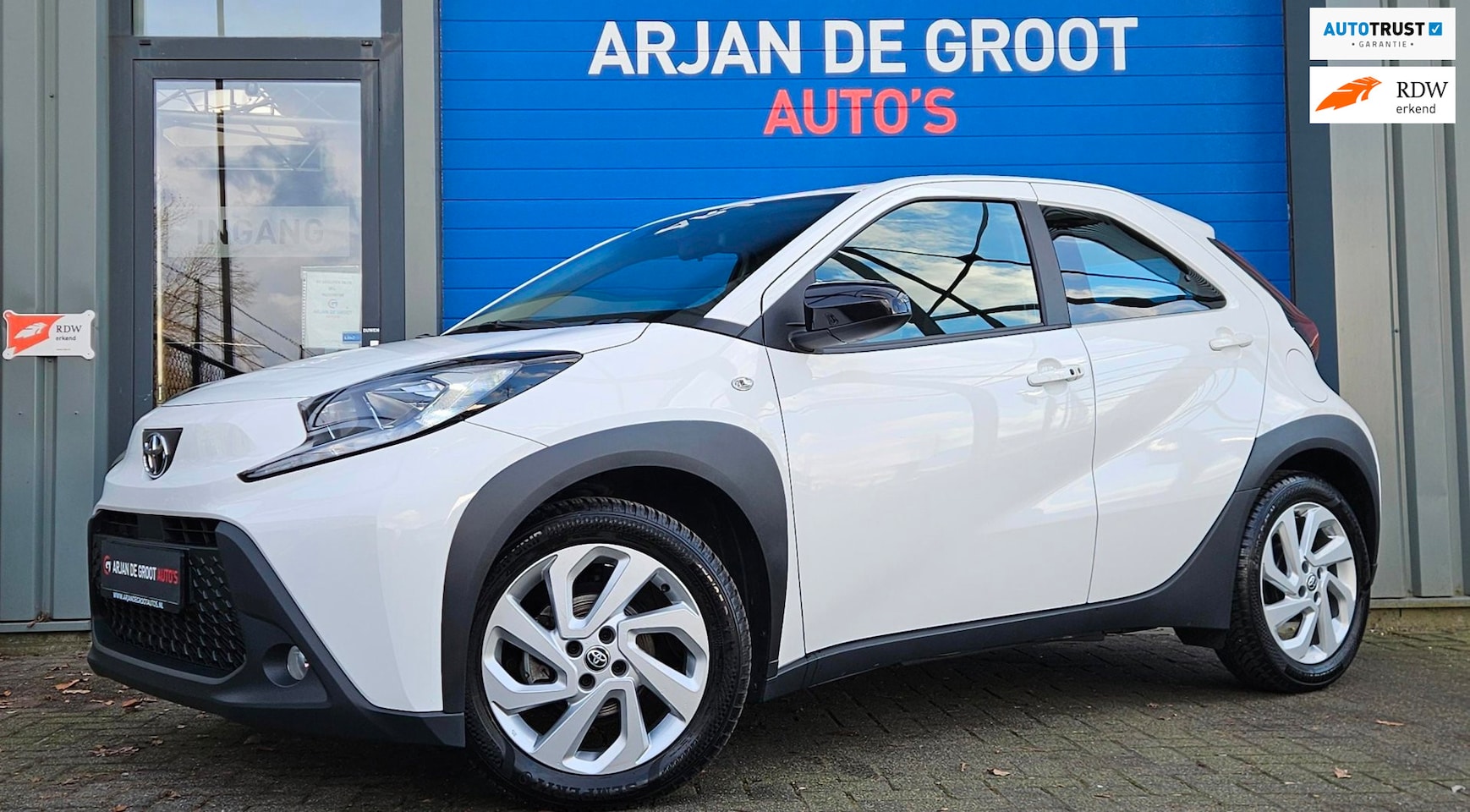 Toyota Aygo X - 1.0 AUTOMAAT Acc Clima Carplay® 17" LM Keyless - AutoWereld.nl