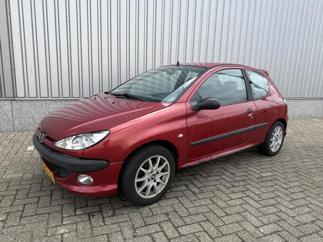 PEUGEOT 206