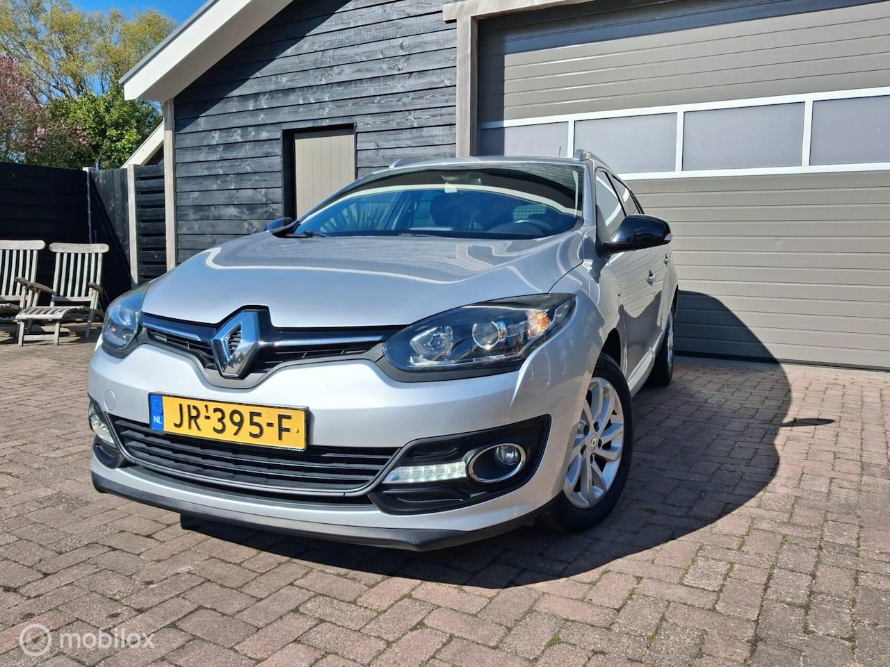 Renault Mégane Estate - 1.2 TCe Limited | Navigatie | Trekhaak - AutoWereld.nl