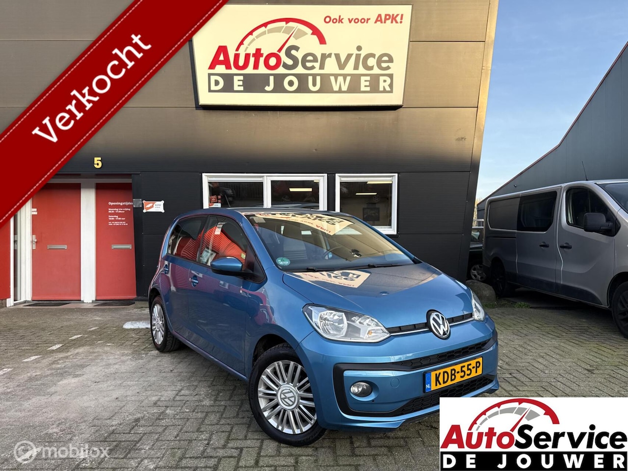 Volkswagen Up! - 1.0 BMT take up! Airco/DAB/17'' LM - AutoWereld.nl